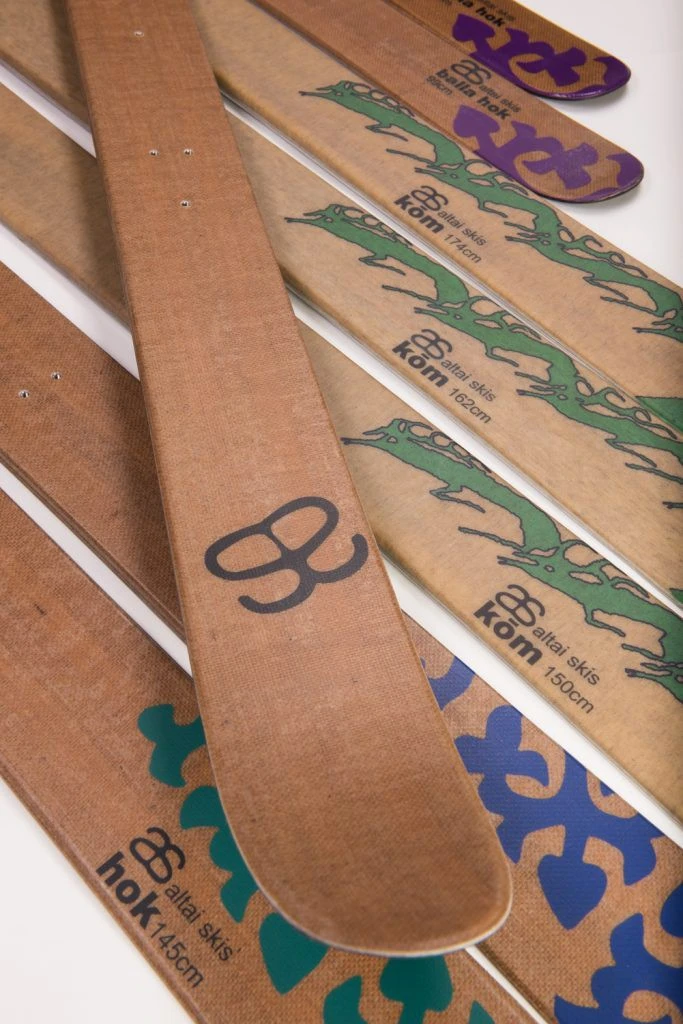 Skis Altai Hok Skis Altai Hok -Magasin Aventure Nordique gamme skis altai hok