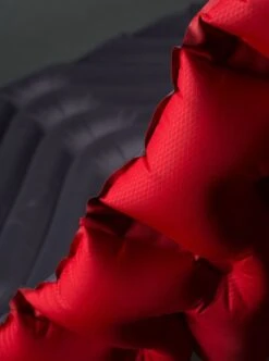 Matelas Klymit Insulated Static V Luxe -Magasin Aventure Nordique matelas gonflable klymit static v luxe insulated 02