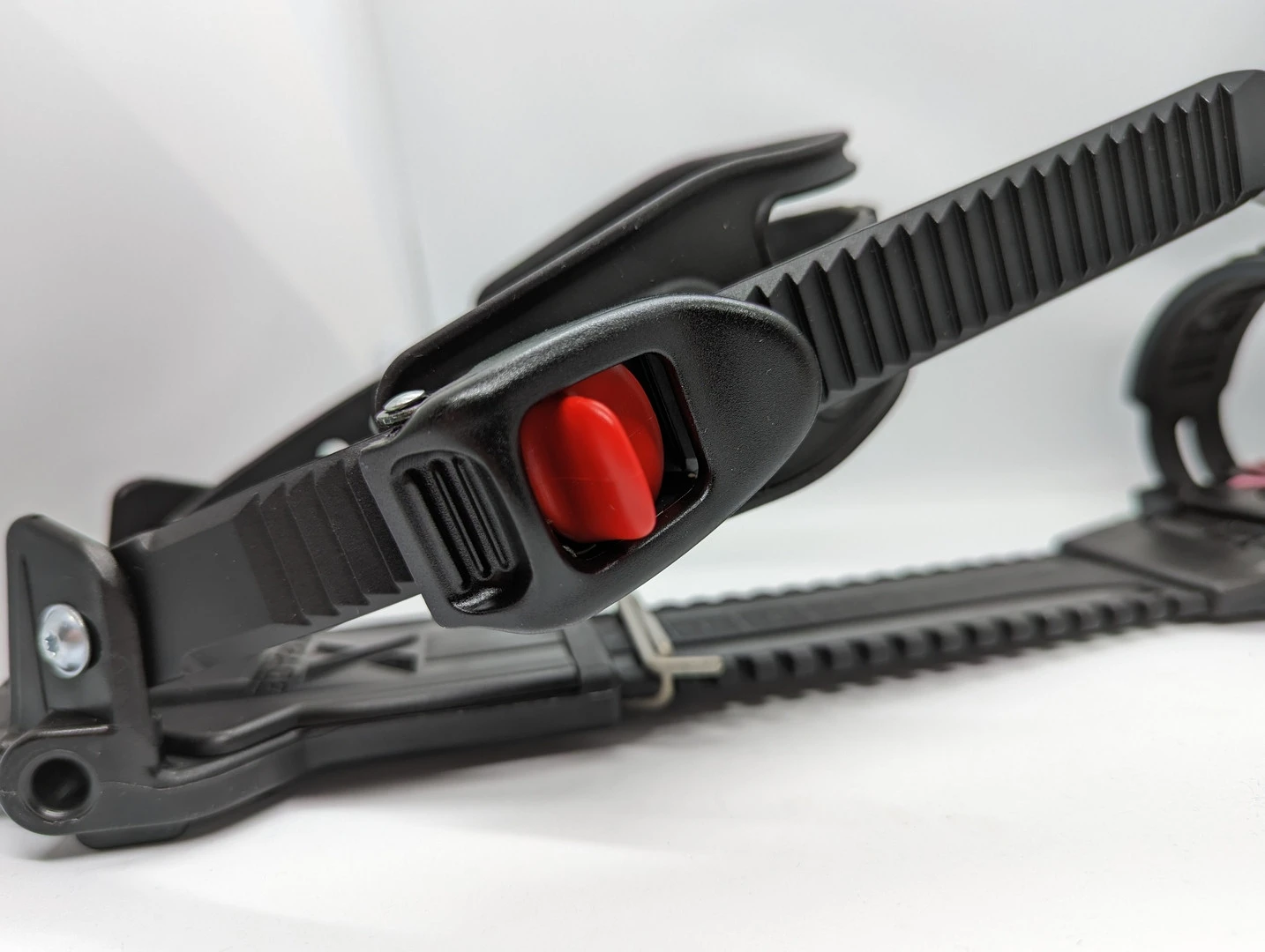 Fixations X-Trace Pivot 2.0 Fixations X-Trace Pivot 2.0 -Magasin Aventure Nordique nouvelles fixations x trace pivot 2 04