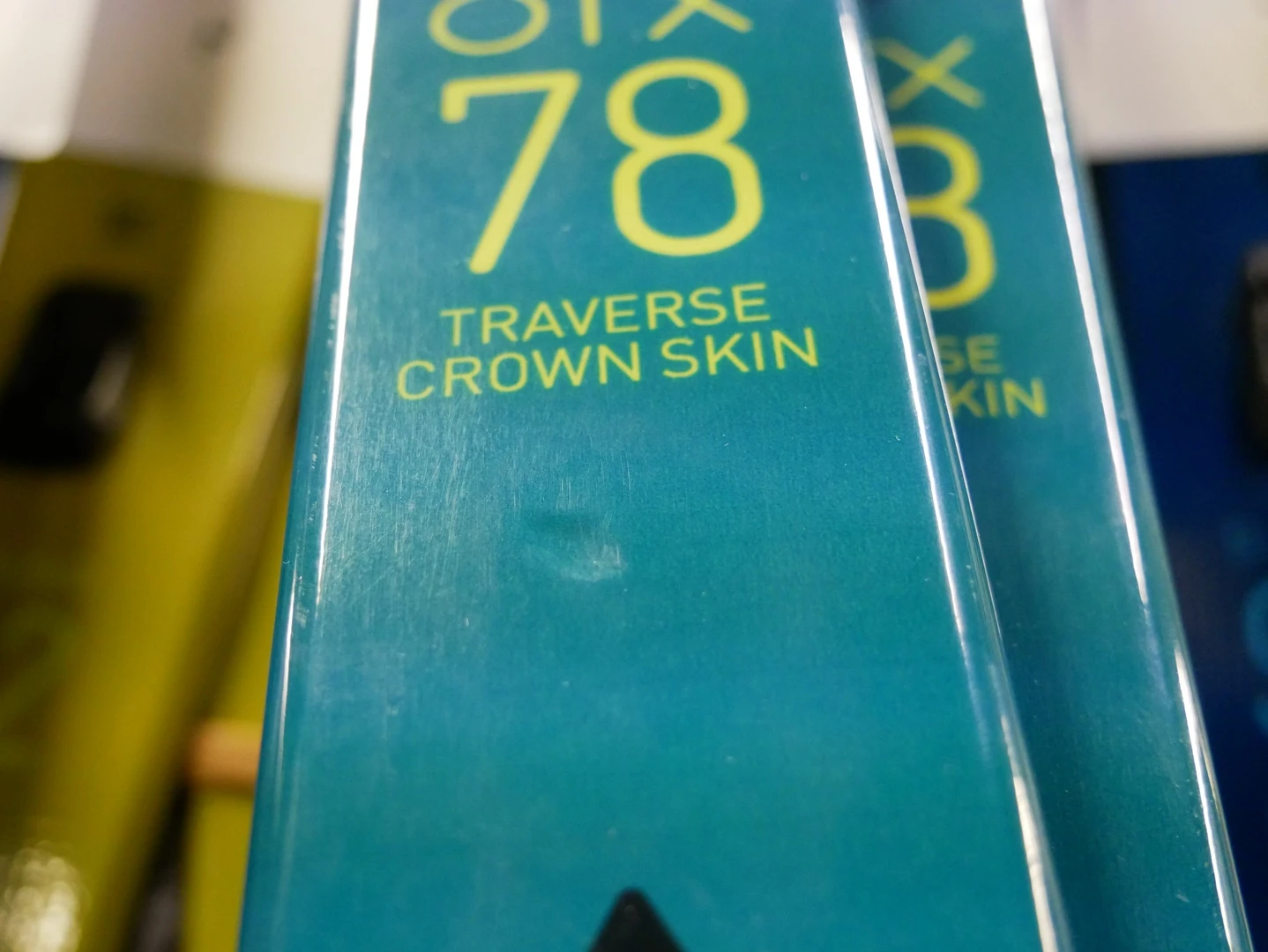 Fischer Traverse 78 Crown/Skin Xtralite Fischer Traverse 78 Crown/Skin Xtralite -Magasin Aventure Nordique p1070355