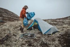 Sierra Designs Backcountry Bed 700 / 35 -Magasin Aventure Nordique sac de couchage sierra designs backcountry bed 700 35 degree