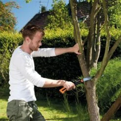 Scie Fiskars Xtract SW75 -Magasin Aventure Nordique scie pliable fiskars xtract sw75 02