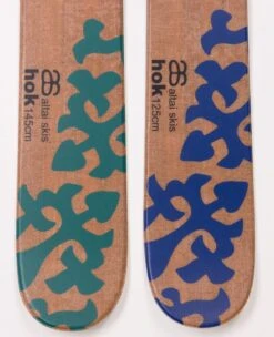 Skis Altai Hok 5 Skis Altai Hok -Magasin Aventure Nordique talon ski altai hok 125 145