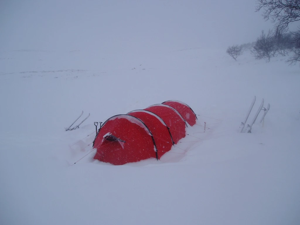 Hilleberg Keron 4 GT Hilleberg Keron 4 GT -Magasin Aventure Nordique tente hilleberg keron 4 gt 08