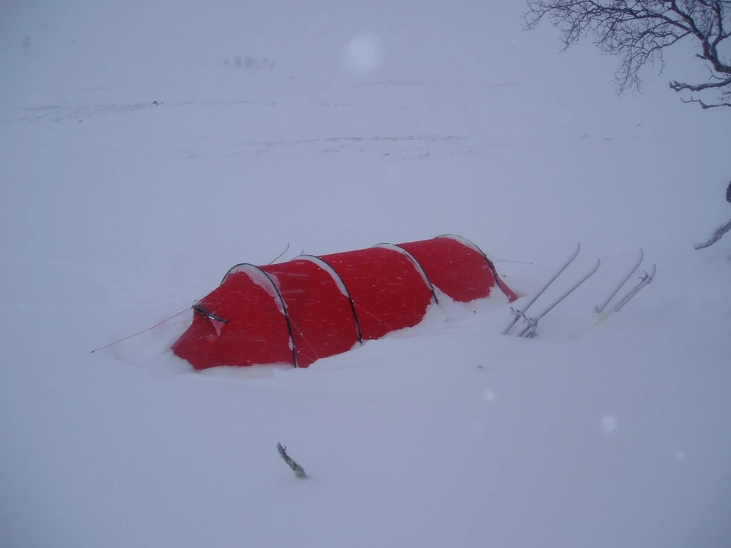 Hilleberg Keron 4 GT Hilleberg Keron 4 GT -Magasin Aventure Nordique tente hilleberg keron 4 gt 09